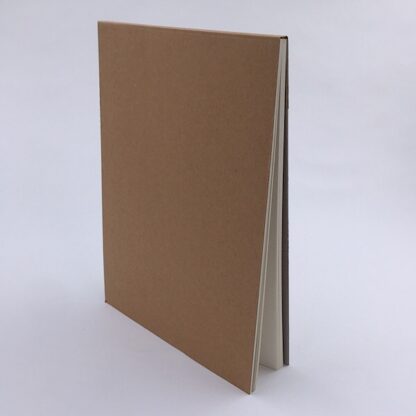 Skitseblok med 60 sider 18,5 cm bred og 26 cm høj