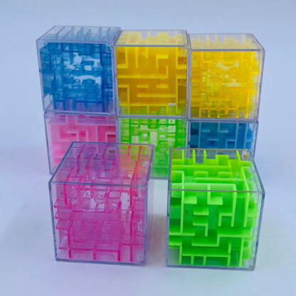 puzzle game svær labyrint som er i plexiglas der er gennemsigtigt den er firkanter og lidt svær hvor man skal bruge hjernen
