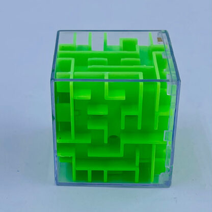 puzzle game svær labyrint som er i plexiglas der er gennemsigtigt den er firkanter og lidt svær hvor man skal bruge hjernen i 8 variant farver i grøn