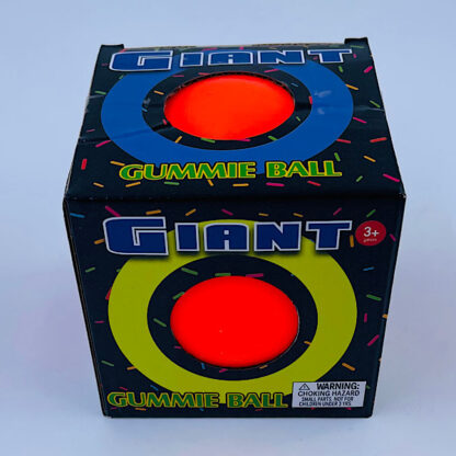 giant gummy ball gigantisk gummi bold en kæmpe bold der er stretchy og sticky I 4 farve varianter der er en stor stressbold som er sjov og underholdende smaa gaver roed
