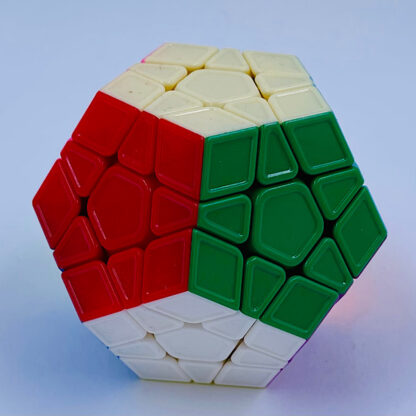 stor rubiks kube rubix cube rubikskube rubixcube der er hexagon formet der er svær at løse hvor man kan pille den fra hinanden i flotte farver 3x3