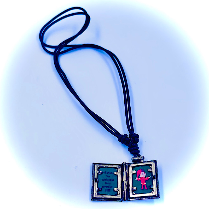 Alletiders Nisse Pyrus Trylle Medaljon TV2 Julekalender Kalendergaver Pakkekalender