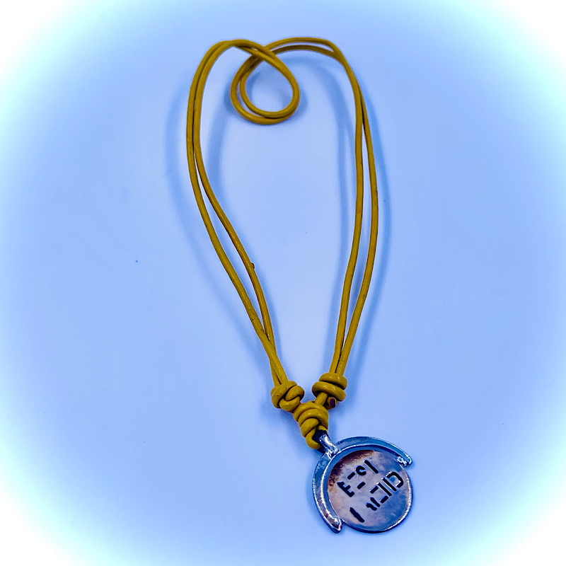 Jesus og Josefine Halskæde Gul Lædersnor Julekalender TV2 Kalendergaver Pakkekalender Jesus og Josefine Halskæde Gul Lædersnor Julekalender TV2 Kalendergaver Pakkekalender