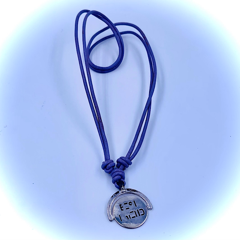 Jesus og Josefine TV2 Julekalender Best Friend Halskæde Lilla Lædersnor Pakkekalender Kalendergaver Jesus og Josefine TV2 Julekalender Best Friend Halskæde Lilla Lædersnor Pakkekalender Kalendergaver